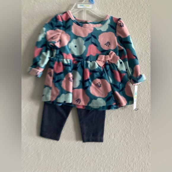 Carter’s NEW Baby Girl 2pc set Floral long sleeve top leggings 3-6 months 3-6m - Picture 6 of 9